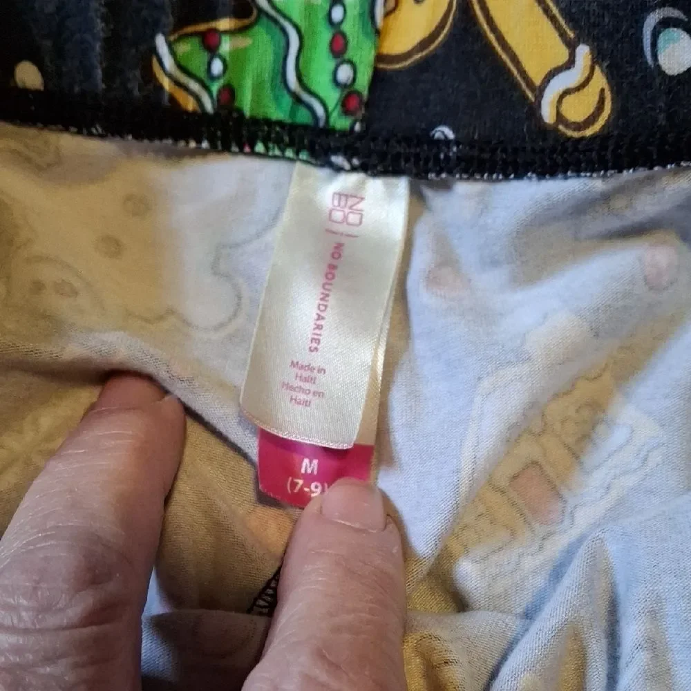 No Boundaries Kids Pajama Bottoms with Gingerbread and Snowman Print (Chi117)